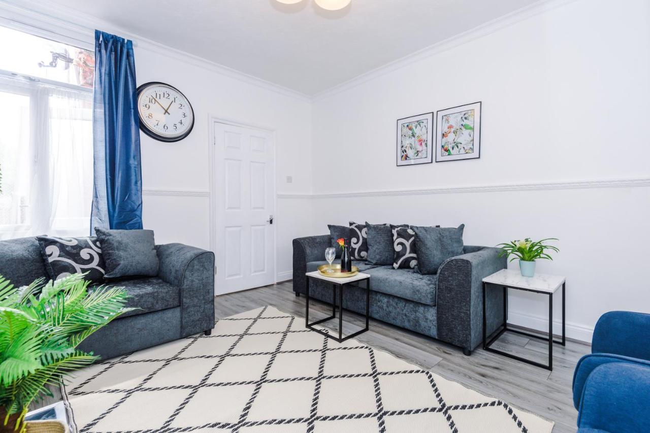 Harley House - Spacious Home With Free Netflix & Parking By Rocketbnb Ковентри Экстерьер фото