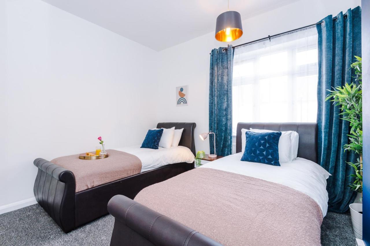 Harley House - Spacious Home With Free Netflix & Parking By Rocketbnb Ковентри Экстерьер фото